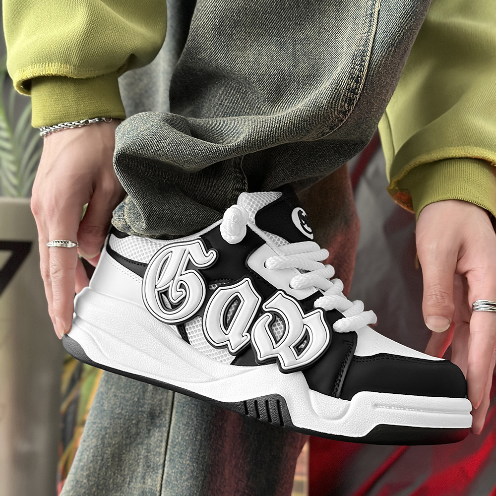 2024 New Men's Shoes Niche Design Bread Shoes Men's Casual National Tide Brand Slip On Shoes 323