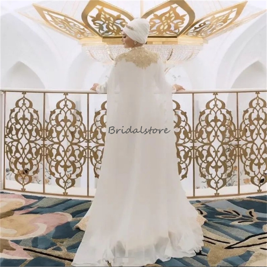 Dubai Muslimah White Wedding Dresses With Cape Elegant Long Sleeve Gold Appliques Chiffon Church Bridal Dress Moroccan Medieval Arabic Grecian Vestios