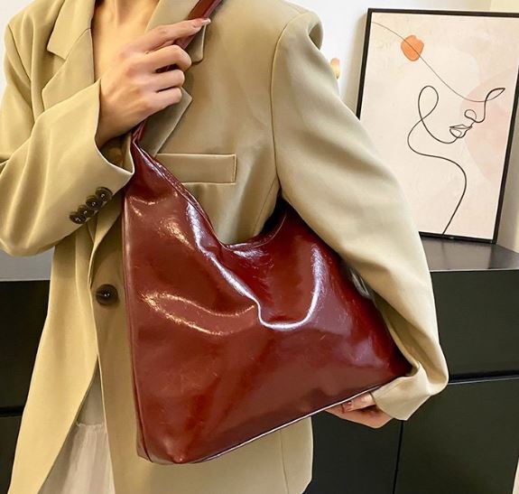 2024 New Trendy and Stylish Simple Large Capacity Women's Shoulder Bag Commuting Versatile Tote Bag Cross border Women's Underarm BagH6.26#2