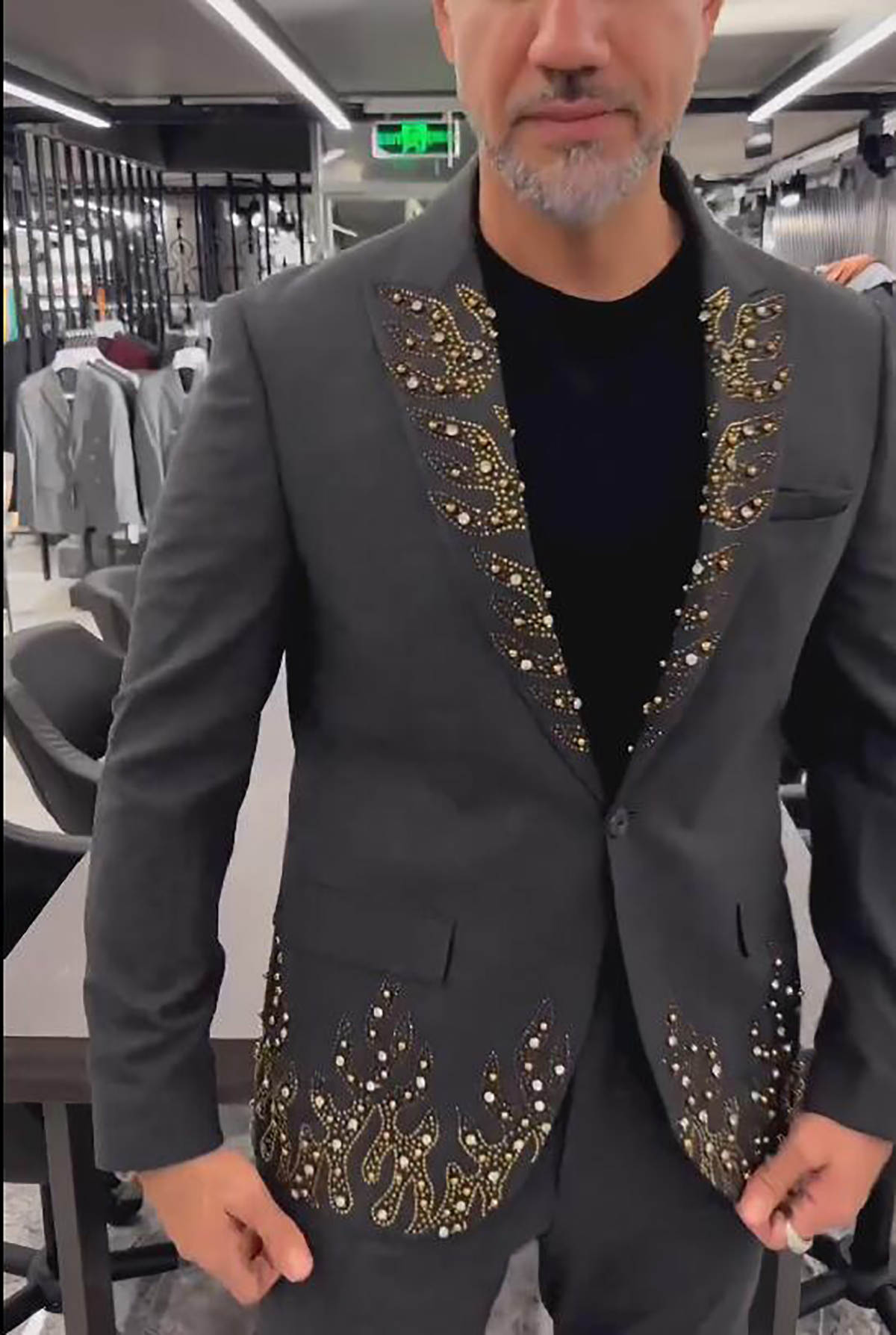 Mens Wedding Suit Tuxedo Peaked Lapel Blazer Groom Coat Pearls Rhinstone Evening Vintage Party Prom Custom Made Just One Jacket