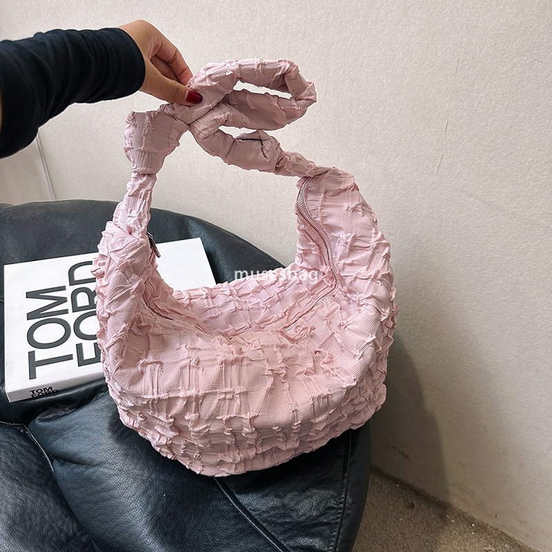 Korean niche design new mesh bubble bag women's Korean version cloud pleated bag casual one shoulder diagonal cross armpit dumpling bag
