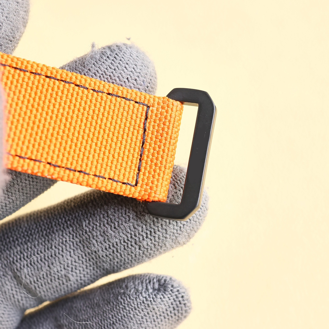 Designer Watch Manwatch Automatic 8215 Movement Watches 40mm Carbon Fiber Bezel Sapphire Glass Luminous 904L Stainless Steel Case Nylon Wristband Mont