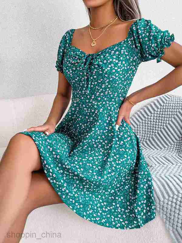 Women Casual Dresses fashion dress style spring and summer leisure horn sleeve drawstring lace up floral big swing dress women