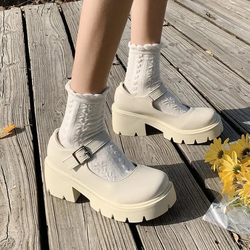 Lolita Shoes Women Japanese Shoes Women Vintage s Students Uniform High Heel Platform Shoes Cosplay Size 43 Chaussure Femme 240627