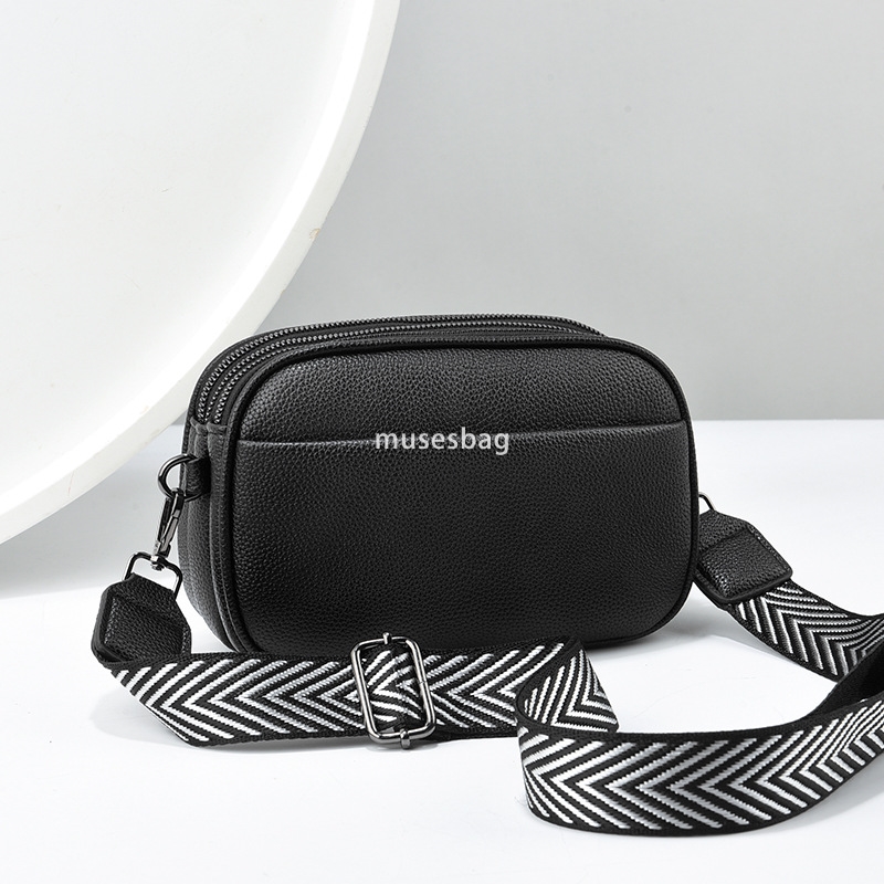 Street Fashion Small Bag New Multi layered Soft Leather Texture Wide Shoulder Strap Single Shoulder Crossbody Bag Simple and Elegant Mom's Bag