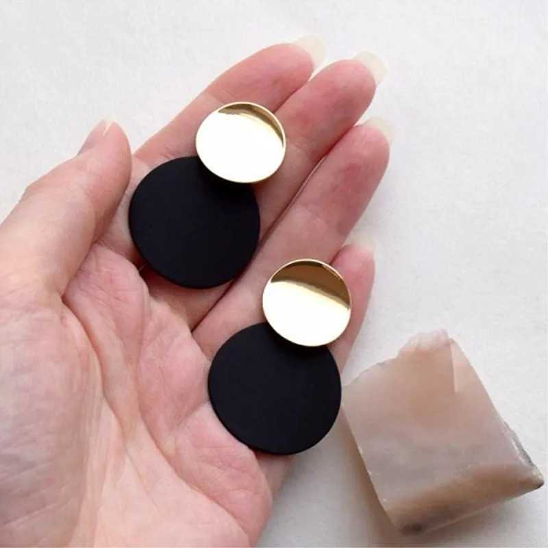Charm Vintage Trendy Golden Color Round Metal Statement Earrings for Women Fashion Geometry Jewelry Zinc Alloy Exaggerated Drop Earrin