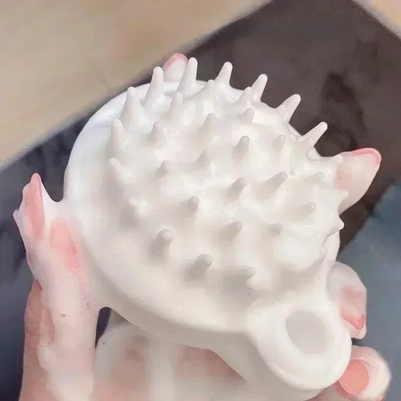 1Pcs Hair Makes Hair Smooth Stimulates Growth Brushes Soft Silicone Hair Brush Massage Comb Head Cleaning Scalp Applicator 240626