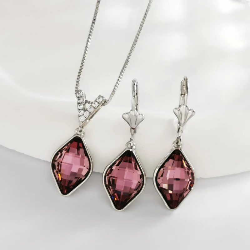 Fashion Jewelries Set for Girl Party Wedding Trending Women Geometric Austrian Crystal Dangle Earrings and Pendant Jewellry Set 240627