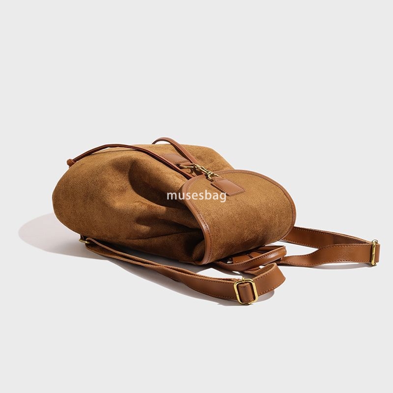 High quality and large capacity internet celebrity backpack for women new trendy travel niche bag high-end velvet leisure travel backpack