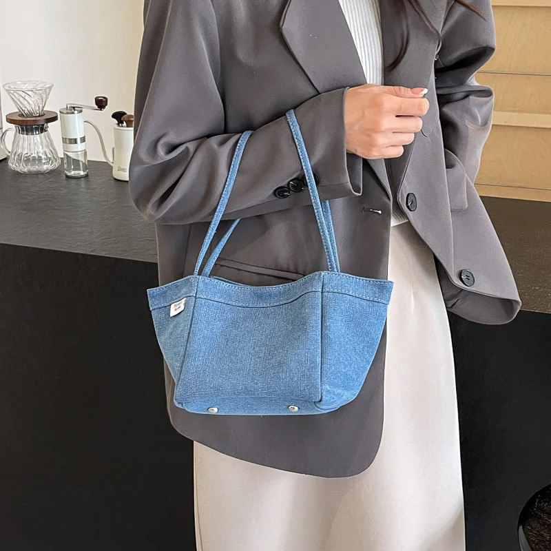 Deformable denim blue shoulder bag for womens 2024 luxury designer wallet and handbag large capacity underarm waist vagabond 240627