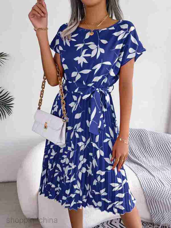 Women Casual Dresses fashion dress style spring/summer casual leaf short sleeved large pleated dress for women