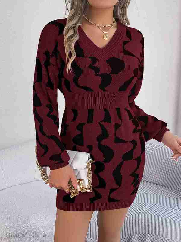 Women Casual Dresses fashion dress Autumn/Winter New V-neck Contrast Color Long sleeved Waist Wrap Hip Woolen Dress for Women
