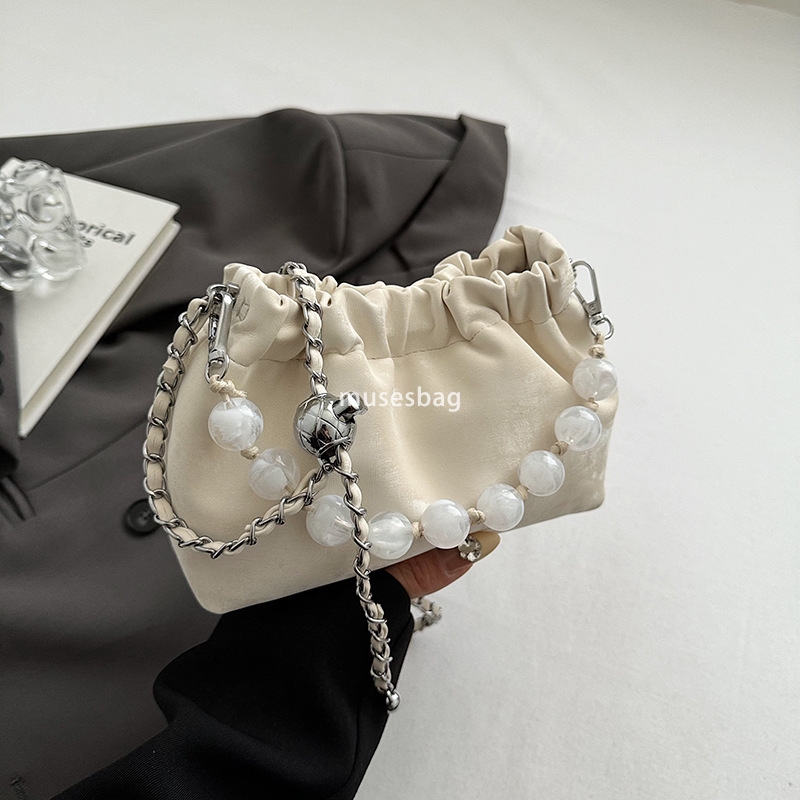 Chinese style pleated chain bag with niche design cloud shaped bag silver bag new single shoulder crossbody bag pearl dumpling bag