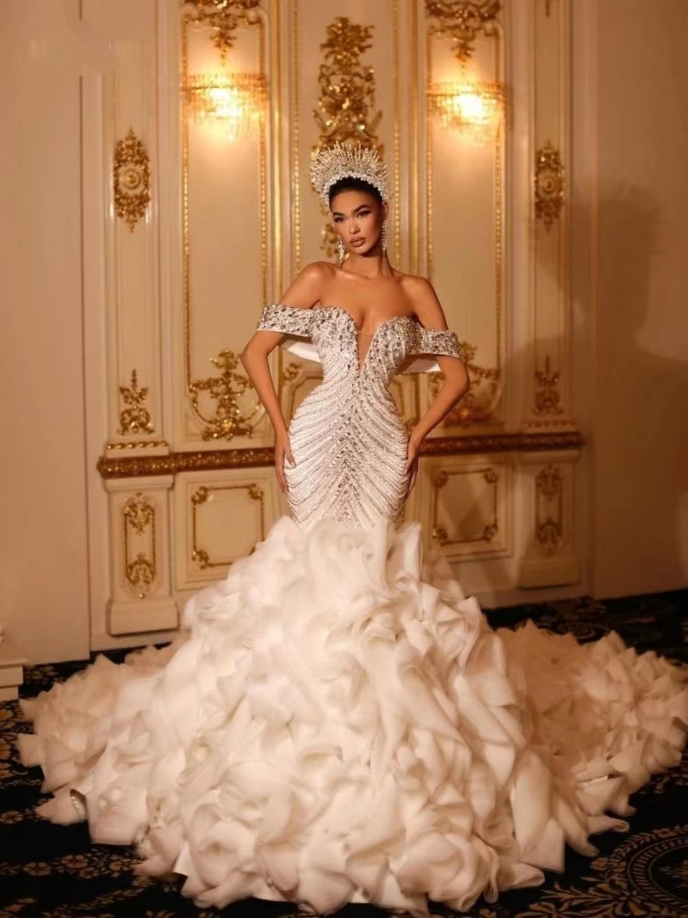 Gorgeous Mermaid Wedding Dresses Sweetheart Off Shoulder Bridal Gown Appliques Sequins Crystal Sweep Train Dress Custom Made vestidos de novia