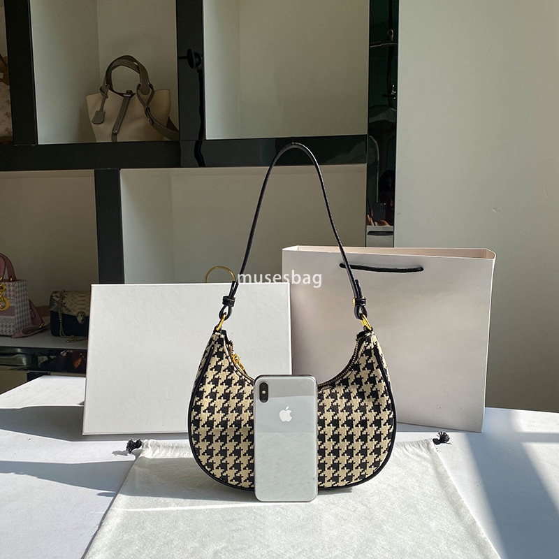 Korean version of trendy underarm bag for women in spring and summer new retro thousand bird grid method stick crescent bag single shoulder handbag