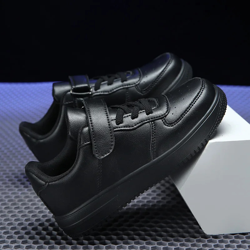 Black childrens shoes boys sports shoes 6 to 12 years old 2024 new school leather childrens casual sports shoes 240627