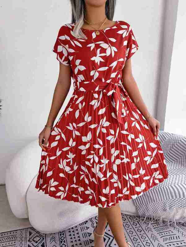 Women Casual Dresses fashion dress style spring/summer casual leaf short sleeved large pleated dress for women