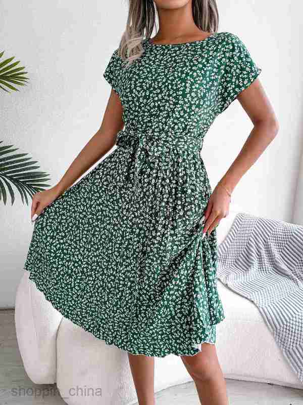 Women Casual Dresses fashion dress style spring and summer new casual short sleeve floral large hem pleated skirt women's wear