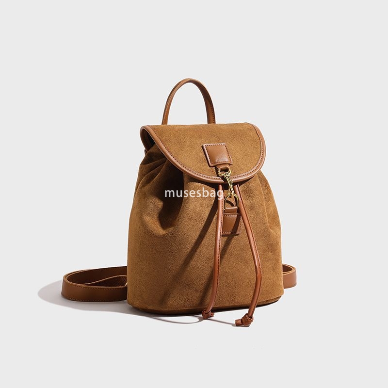 High quality and large capacity internet celebrity backpack for women new trendy travel niche bag high-end velvet leisure travel backpack