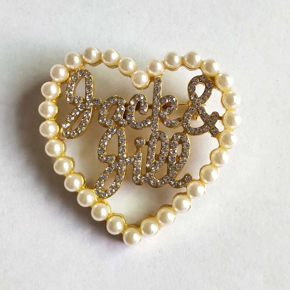 Fashion High-Quality Heart Rhinestone Brooch Letter Pin Jack Jill Womens Elegant Clothing Shawl Scarf Buckle Pins Jewelry 240626