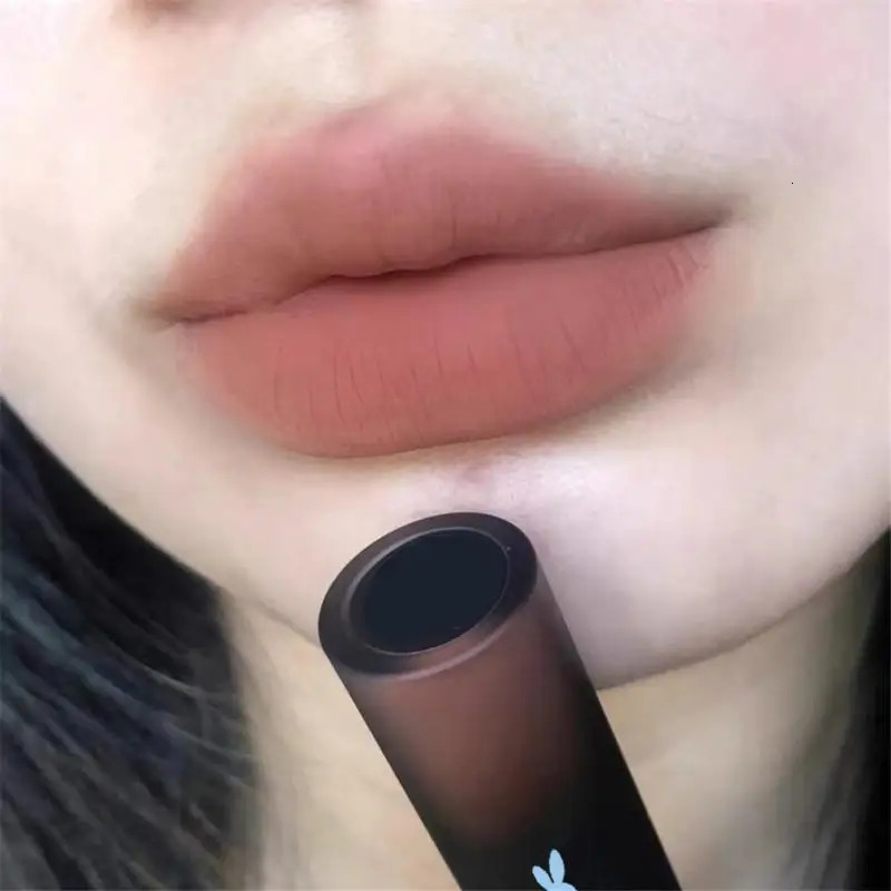 Velvet Matte Lip Mud Liquid Lipstick Waterproof Nude Lip Gloss Long Lasting Non-stick Cup Sexy Women Lip Glaze Cosmetic 240626