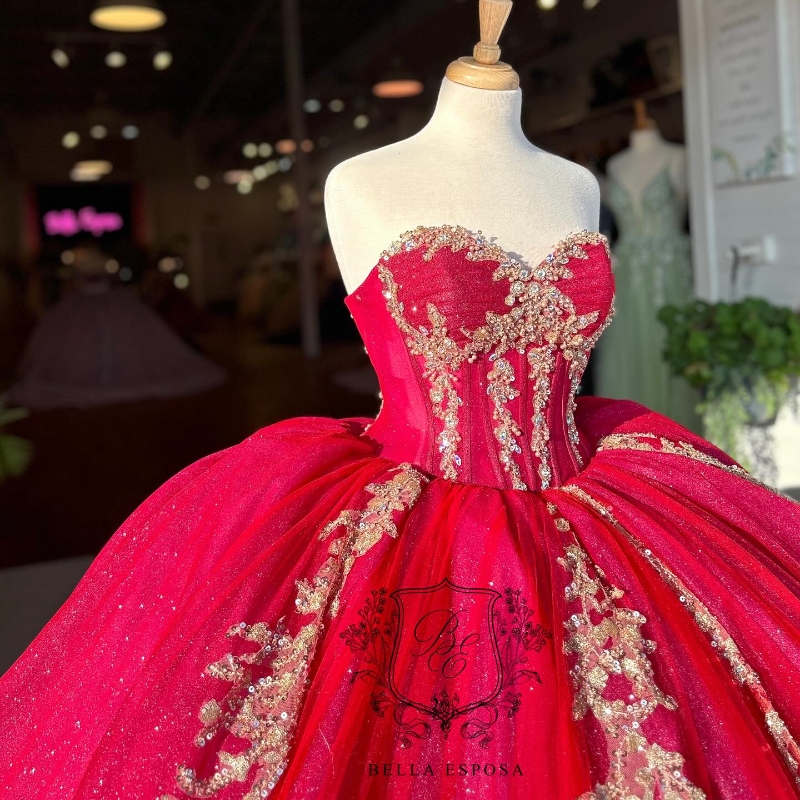 Red Shiny Princess Quinceanera Dresses Off Shoulder Gold Applique Lace Beads Corset Sweet 16 vestidos de 15 anos quinceaneras