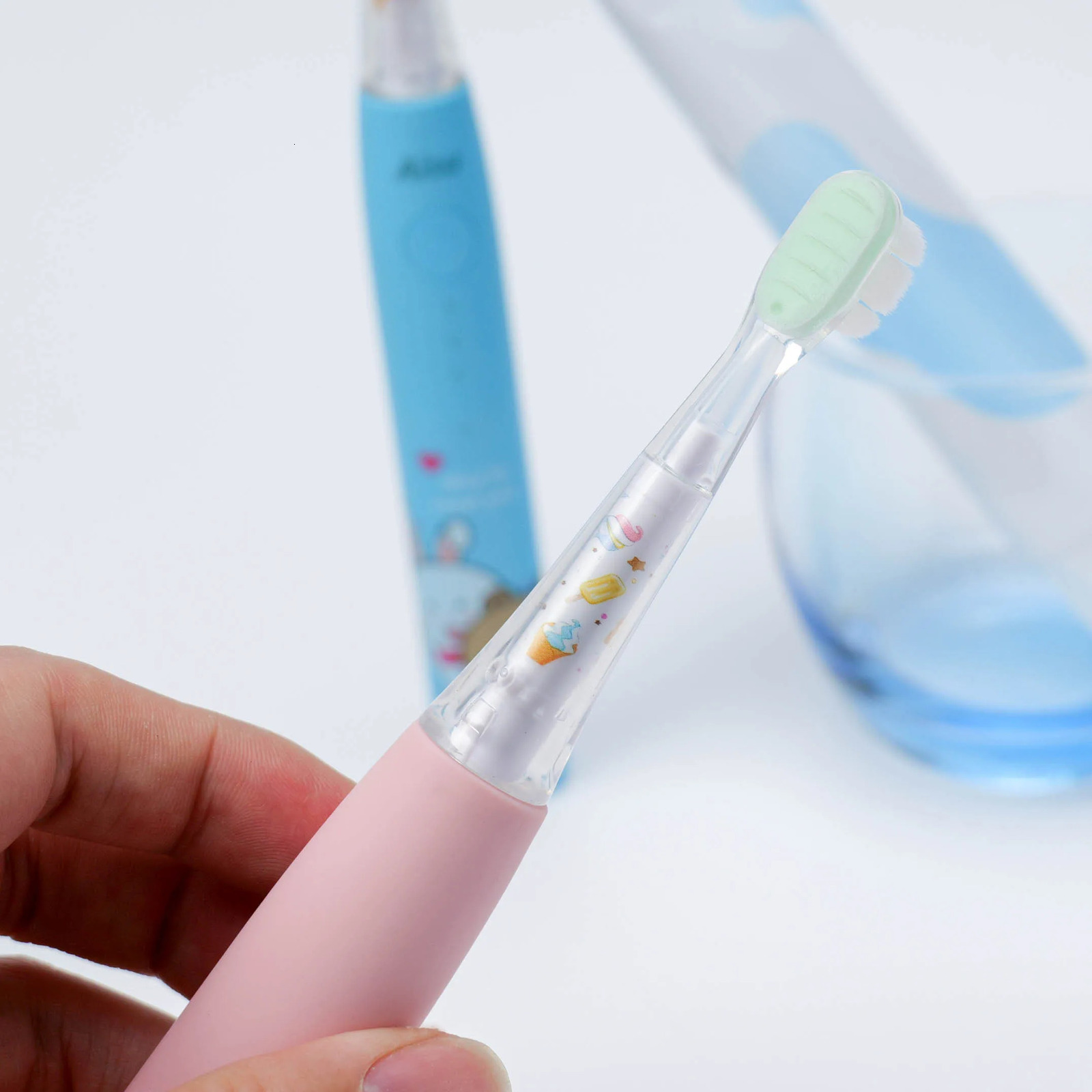 Childrens electric toothbrush ultrasonic intelligent type-c rechargeable DuPont Soft bristles sensitive baby 3-12 years old 240627