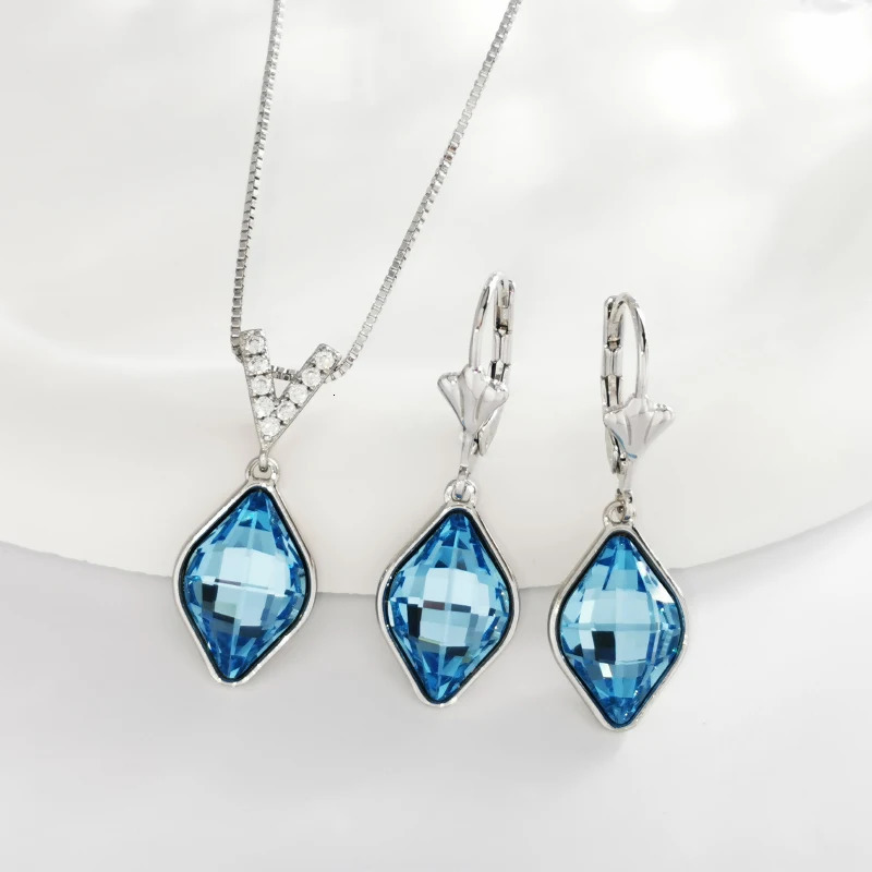 Fashion Jewelries Set for Girl Party Wedding Trending Women Geometric Austrian Crystal Dangle Earrings and Pendant Jewellry Set 240627