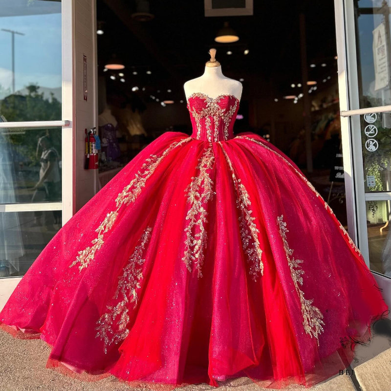 Red Shiny Princess Quinceanera Dresses Off Shoulder Gold Applique Lace Beads Corset Sweet 16 vestidos de 15 anos quinceaneras