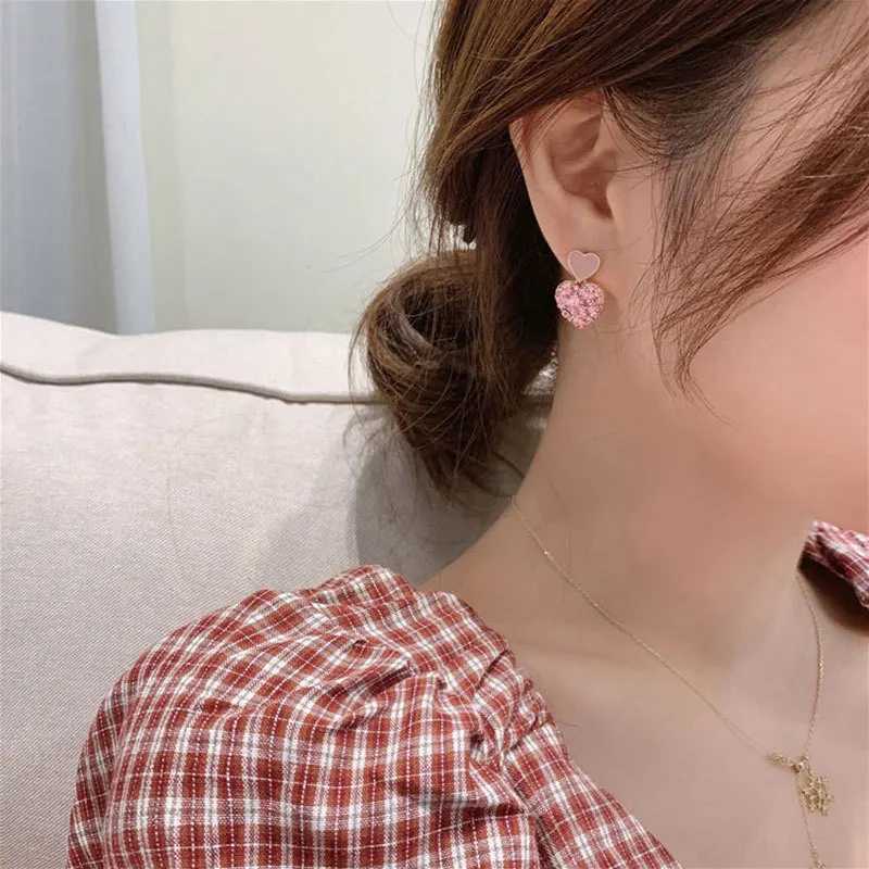 Charm Pink Enamel Oil Crystal Rhinestones Heart Drop Earrings for Women New Fashion Cute Sweet Love Party Girls Gift Jewelry pendiente