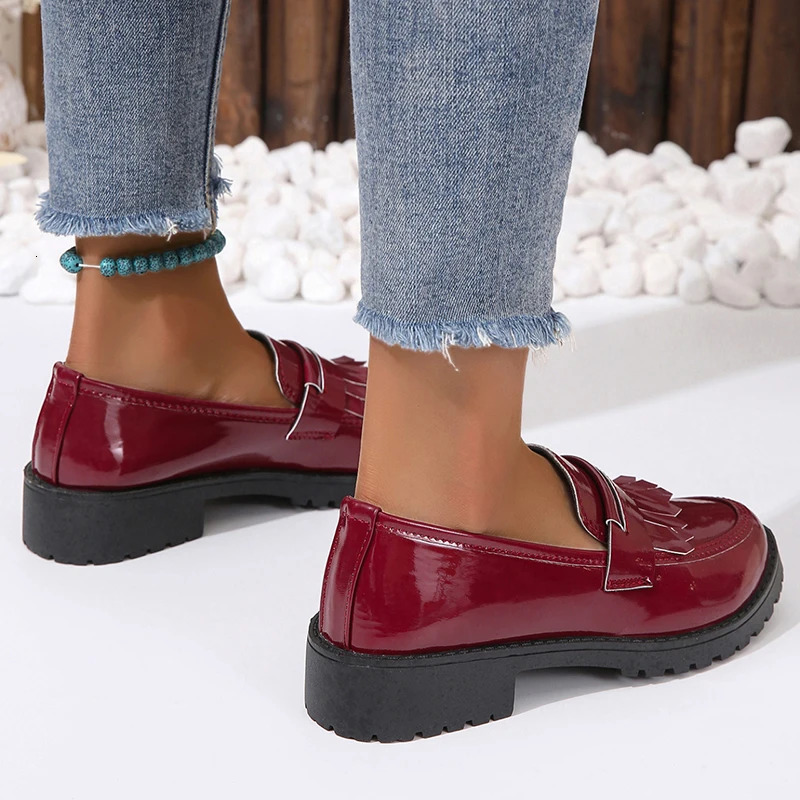 Black Patent Leather Platform Loafers Women Fashion Tassels Shallow Flats shoes Woman British Style Middle Heels Office Shoes 42 240627