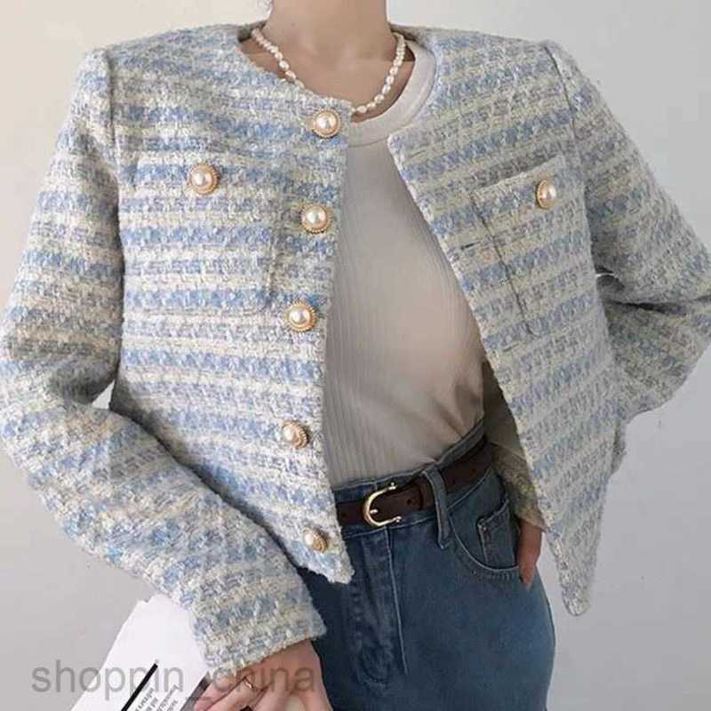 fashion Women Jackets Coats Spring and Autumn New Design Feeling Pearl Buckle Coat for Woman Minority Loose Short Style Temperament Top