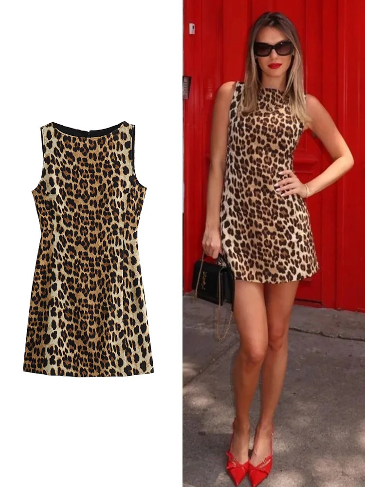 TRAF Womens Leopard Print Mini Dress European and American Style Sexy Short Skirt Package Hip Dress Elegant Party Womenswear 240627