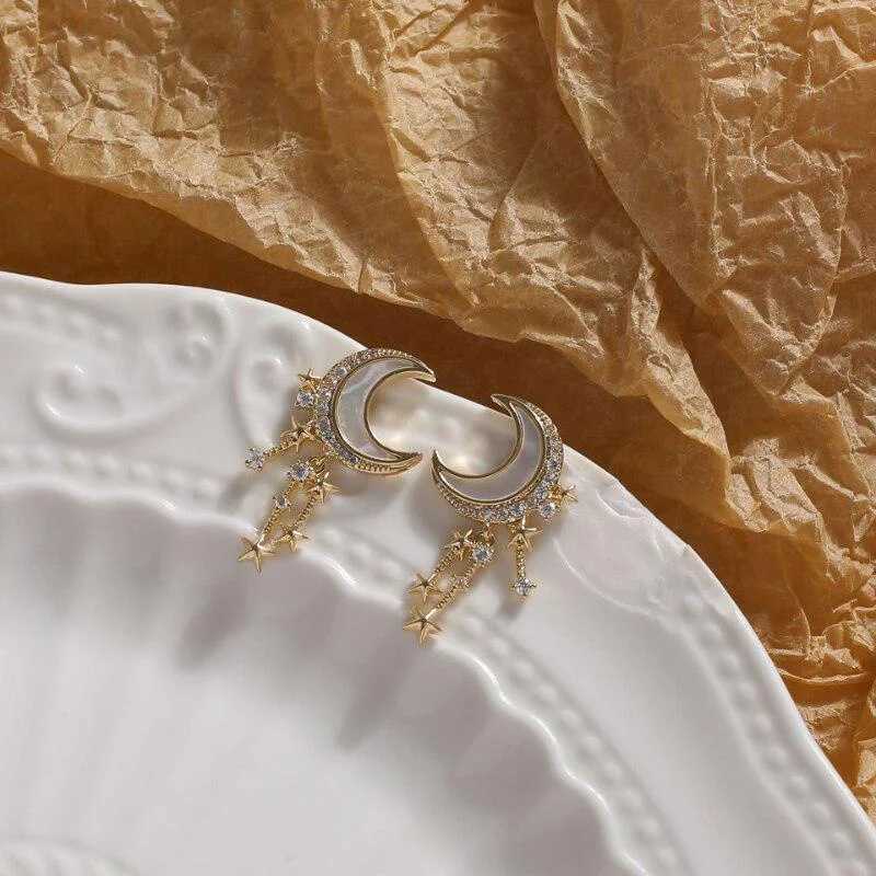 Dangle Chandelier Korean Fashion Moon Earrings for Women Classic Zircon Tassel Star Drop Dangle Stud Earring Party Jewelry Gift Pendientes Mujer
