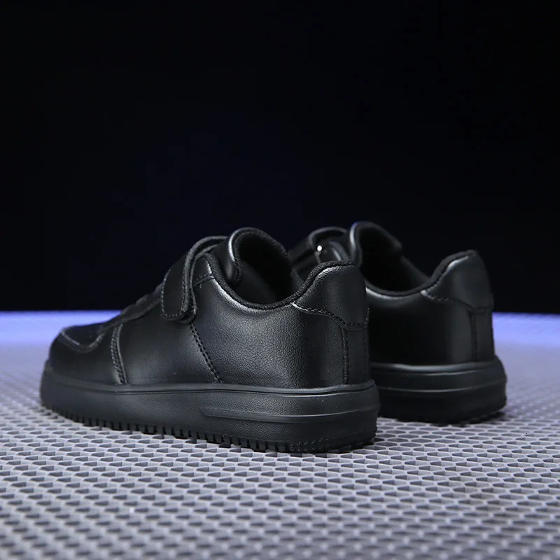 Black childrens shoes boys sports shoes 6 to 12 years old 2024 new school leather childrens casual sports shoes 240627