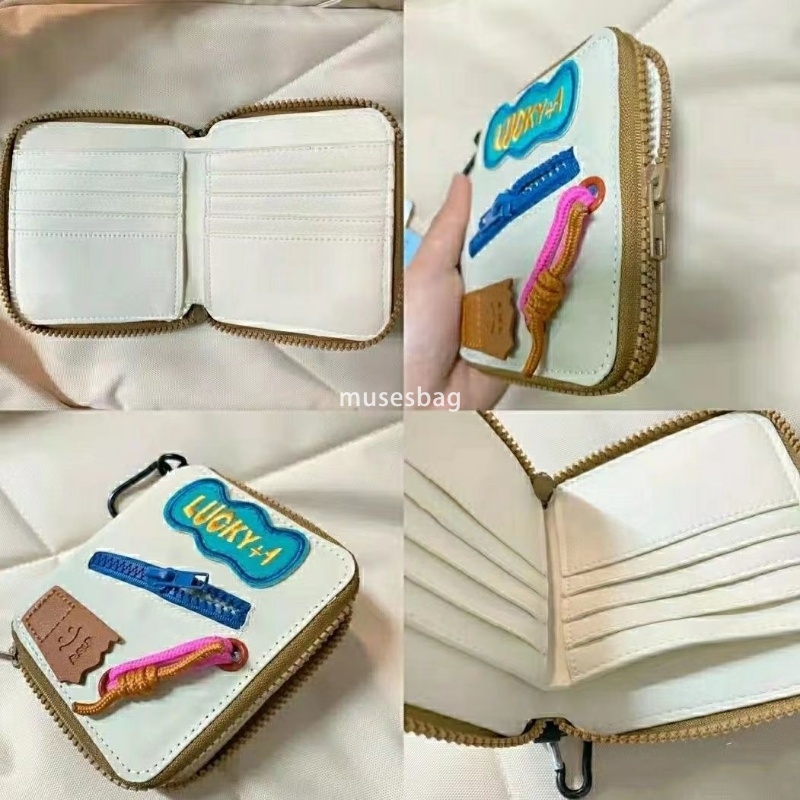Fashionable women's high-end new Korean version short zipper multi card wallet love niche application practical multi-functional card bag hand-he