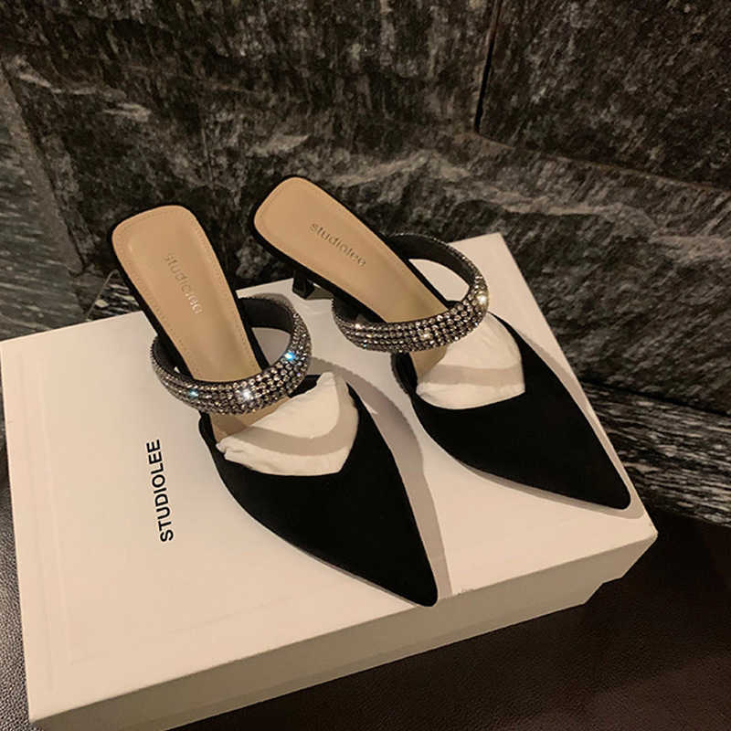 One-line with rhinestone V-point high-heeled sandals black sexy bun head half drag women's shoes Q240627