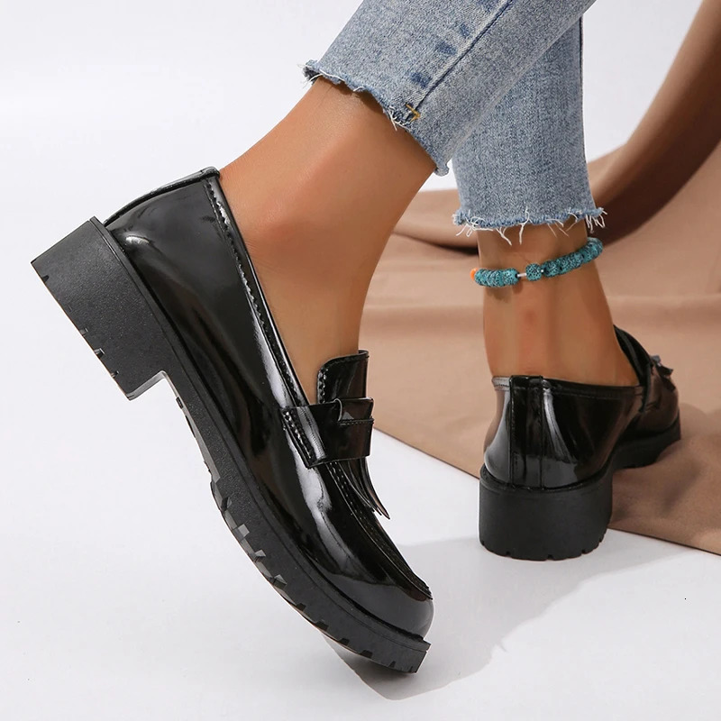 Black Patent Leather Platform Loafers Women Fashion Tassels Shallow Flats shoes Woman British Style Middle Heels Office Shoes 42 240627