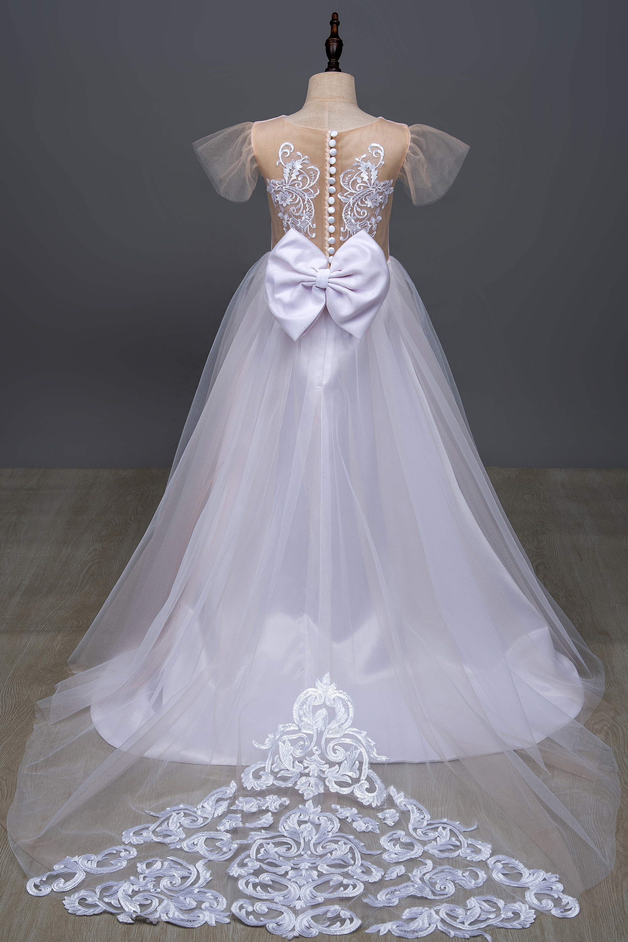 Cute Flare Sleeves Tulle Wer Girl Dresses Lace Applique A E Birthday Wedding Party Dress With Bow Tie Mc2225 0218