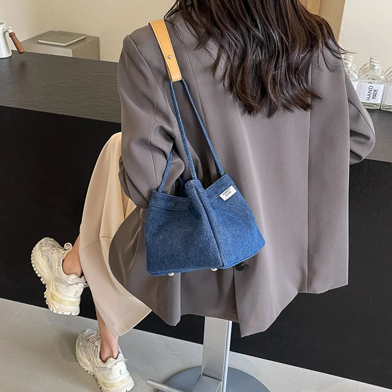 Deformable denim blue shoulder bag for womens 2024 luxury designer wallet and handbag large capacity underarm waist vagabond 240627