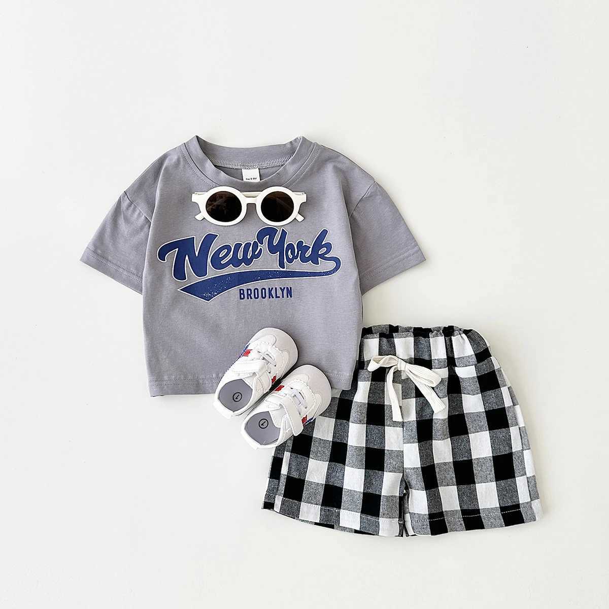 Pajamas 2024 New Baby Boys Clothing 2-piece Infant and Toddler Set New York T-shirt+Checkered Shorts Newborn Baby Girls Clothing 0-3Y WX5.31