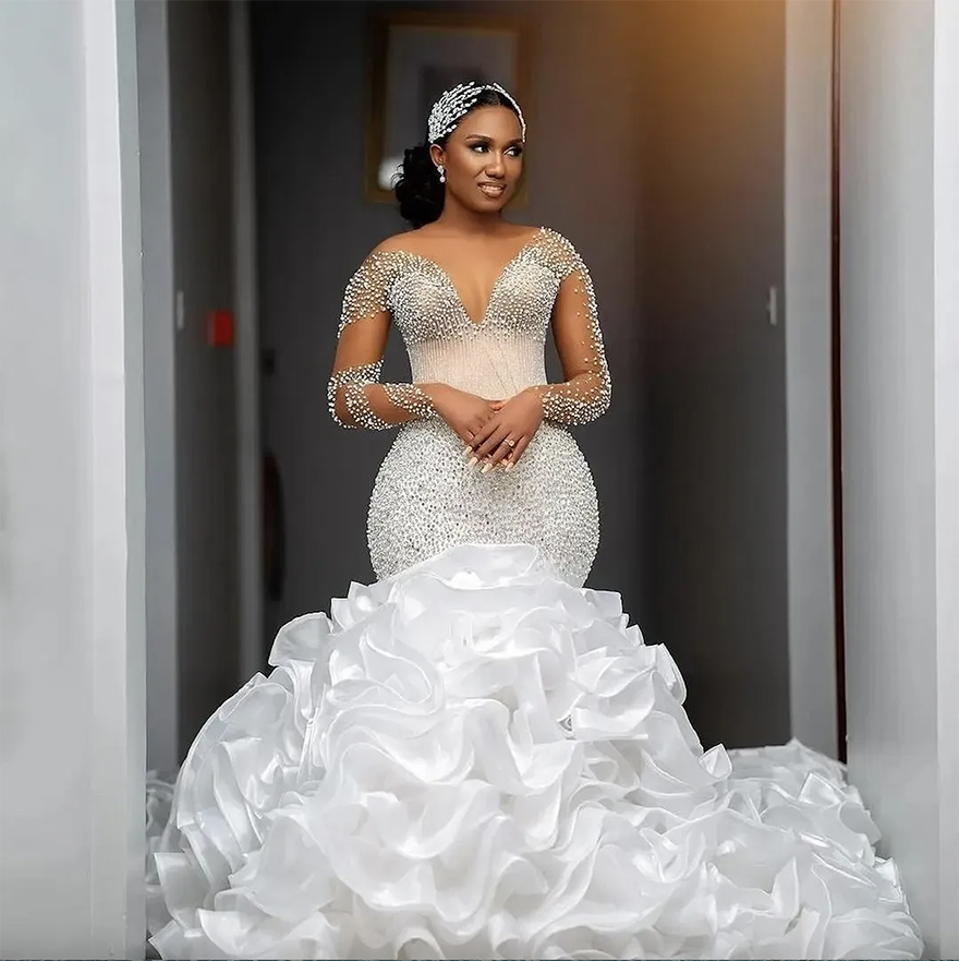 2024 urious Mermaid Dress For Bride Bridal Long Sleeves Rhies Beaded Pearls Crystals Ruffled Wedding Gowns for Black Women Marriage