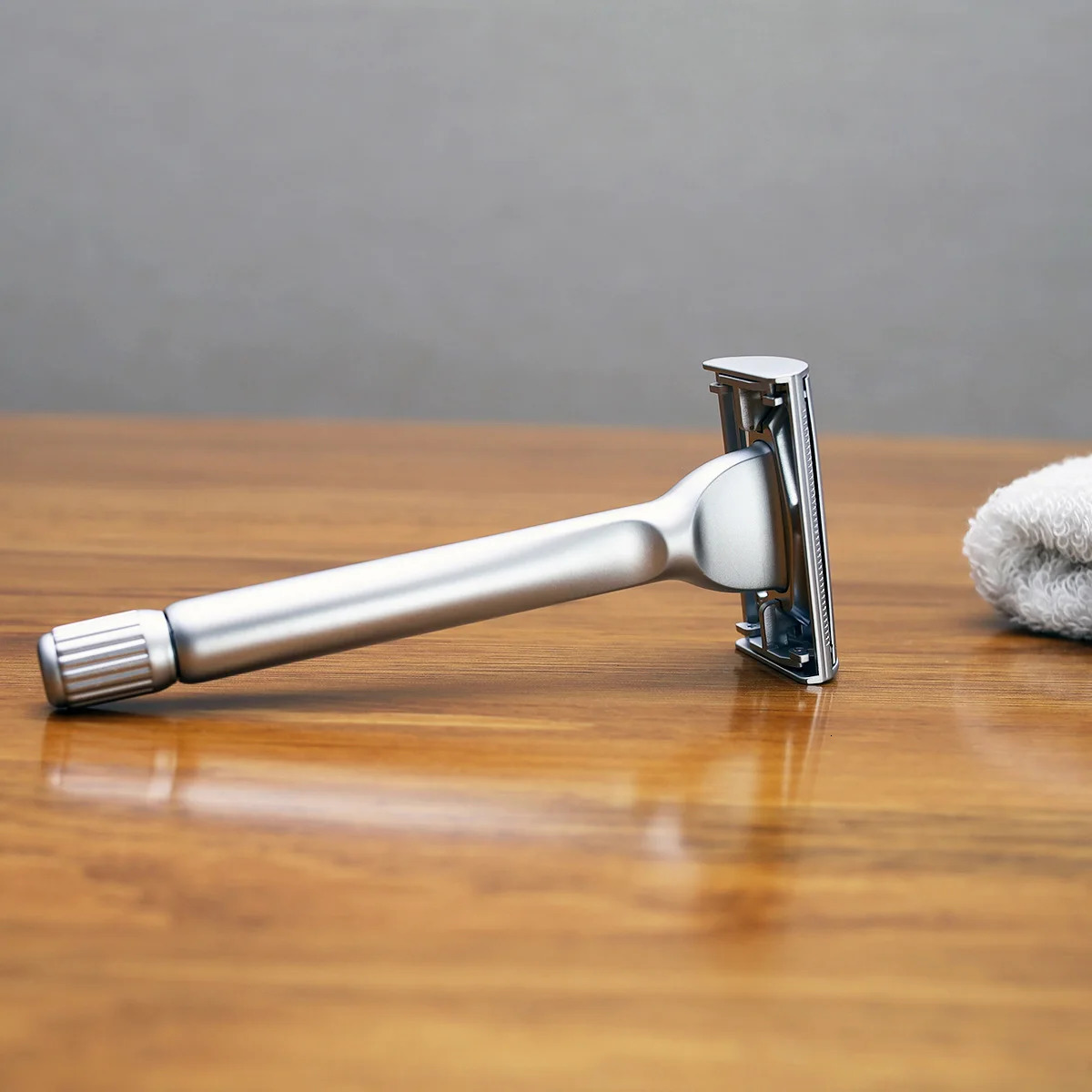 Magyfosia Butterfly Open Double Edge Safety Razor with 10 Original Blades Classic Hair Removal Shaver for Men 240627