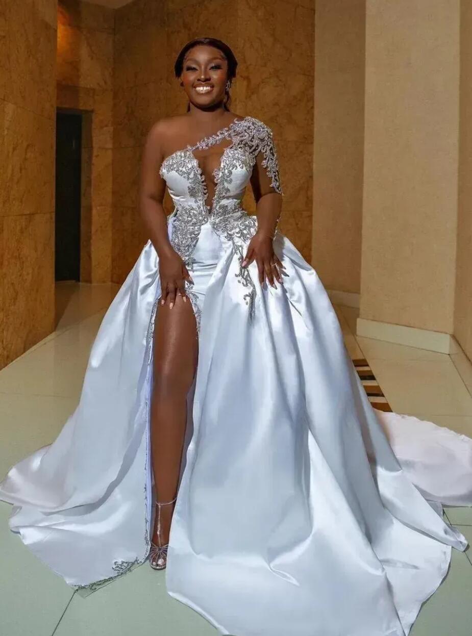 ASO EBI African Sexy High Split Wedding Dresses A Line One Shoulder Beaded Appliques Keyhole Neck Slit Bridal Gowns Plus Size Robes Custom Made BC1487