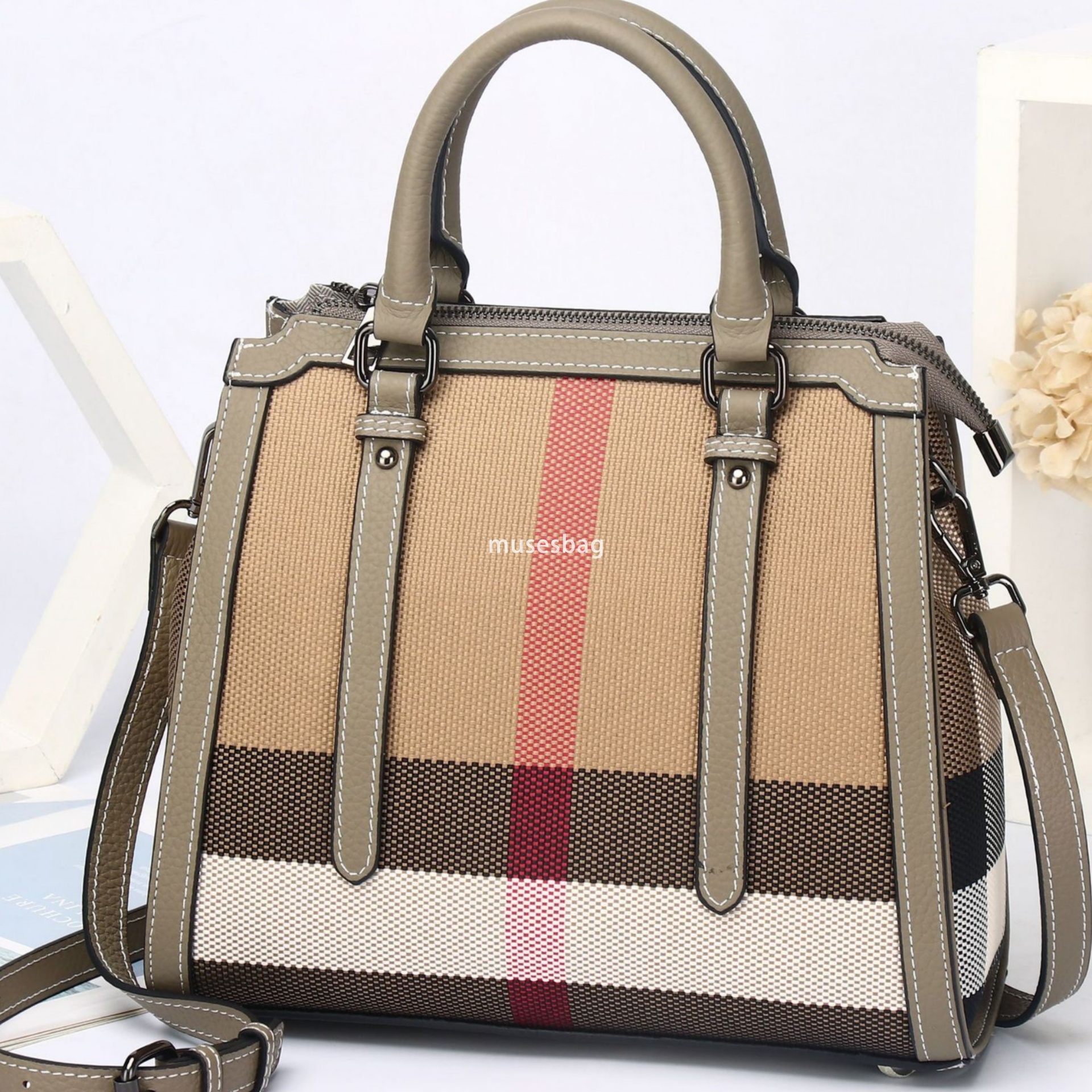 A niche design trend fashionable and casual leather women new high-end plaid canvas tote handbag large capacity crossbody bag 8c6d