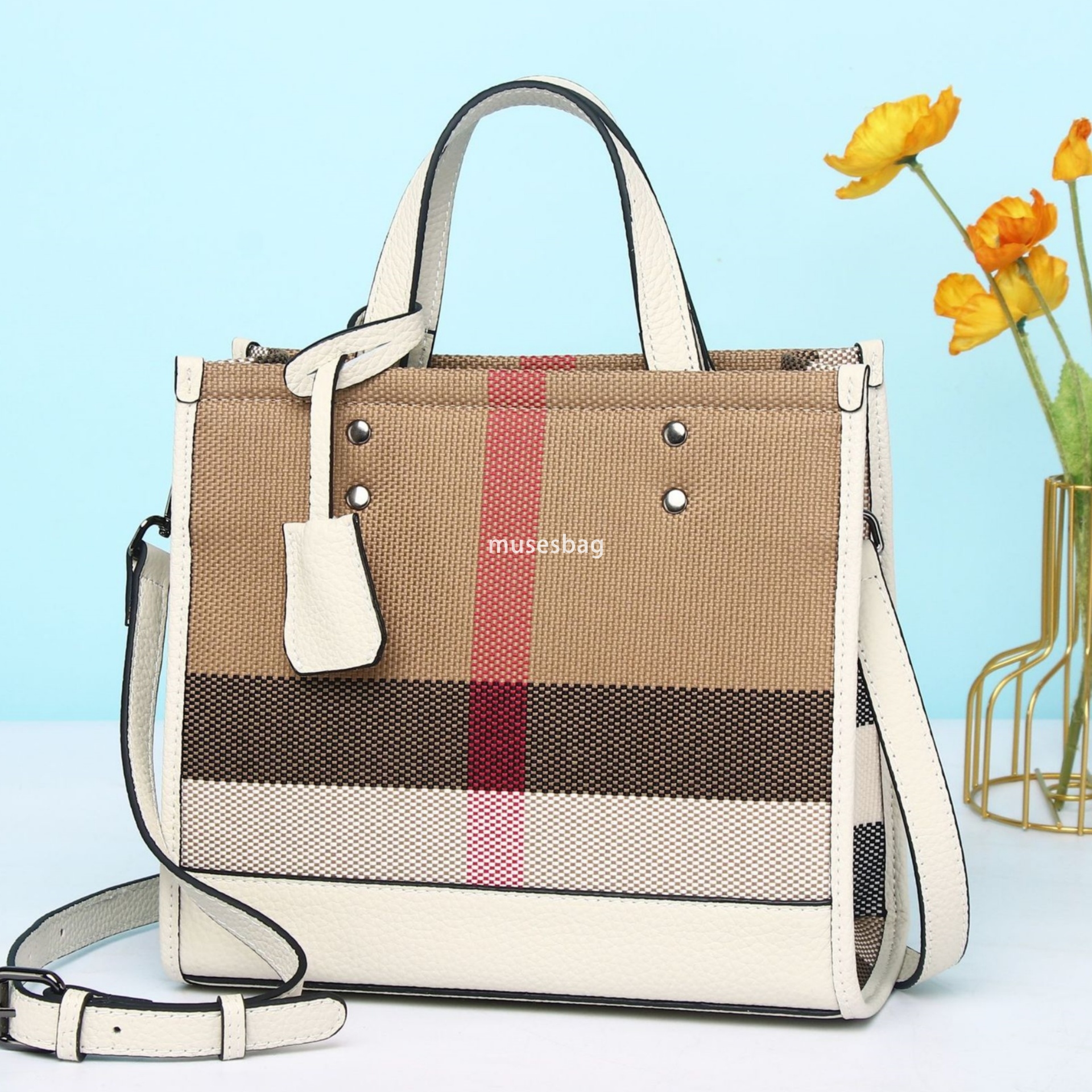 European and American fashion casual leather small square trendy new high-end plaid cowhide hand-held crossbody bag for women f6ba