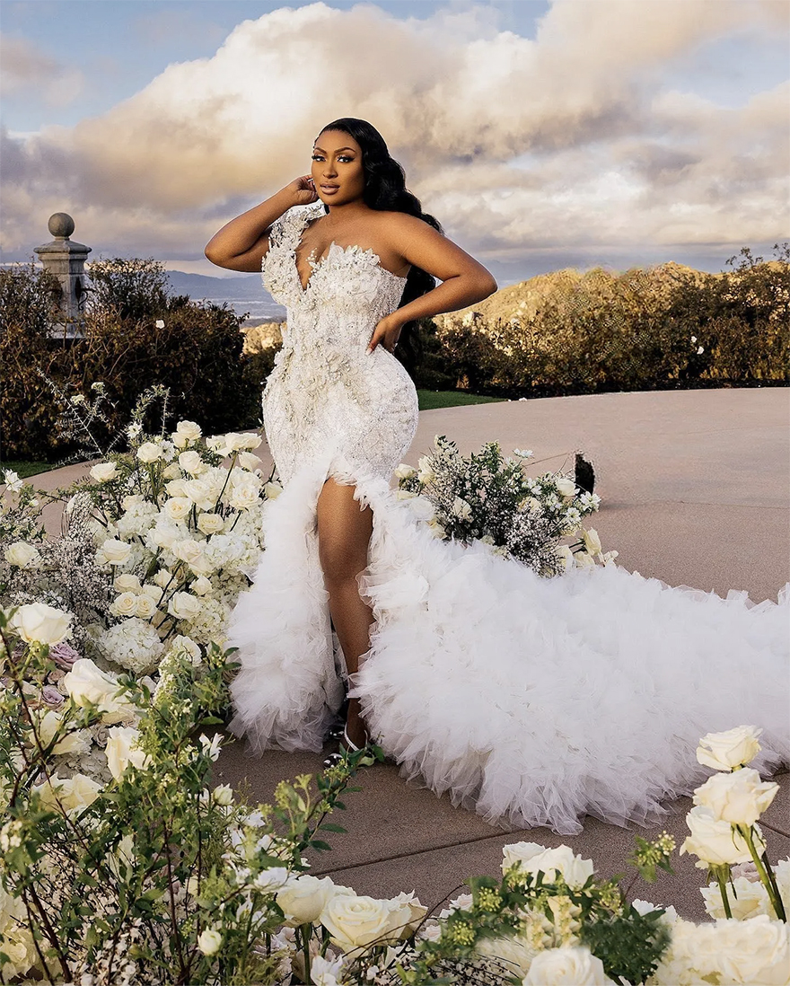 Plus Size Mermaid Dress Bridal Bride Illusion Sheer Neck Bead Pearls Rhies Decorated Side Split Ruffles Wedding Gowns For Marriage