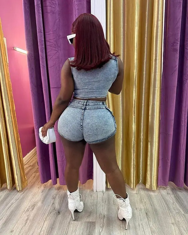 ANJAMANOR Multipocket Washed Denim Summer 2 Piece Outfit Set Women Streetwear Retro Jean Shorts and Crop Top Vest D73IE65 240627