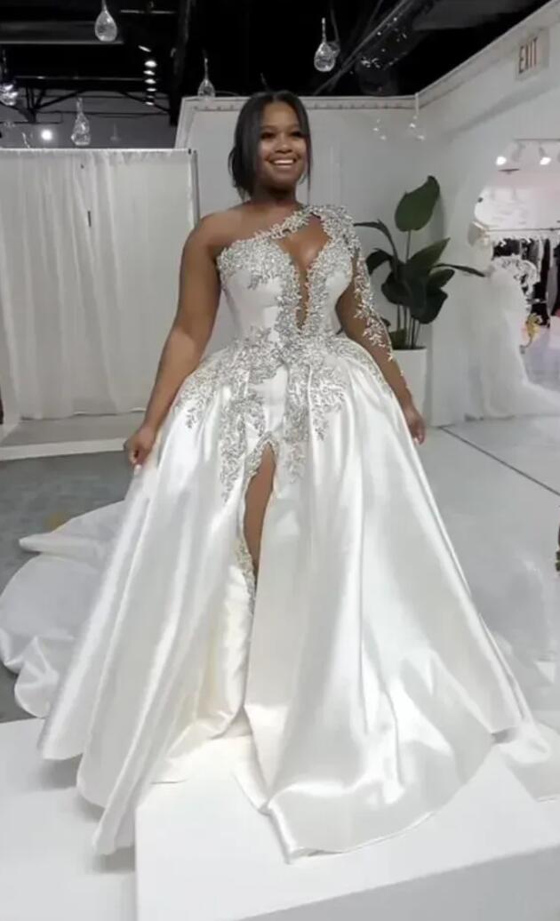 ASO EBI African Sexy High Split Wedding Dresses A Line One Shoulder Beaded Appliques Keyhole Neck Slit Bridal Gowns Plus Size Robes Custom Made BC1487