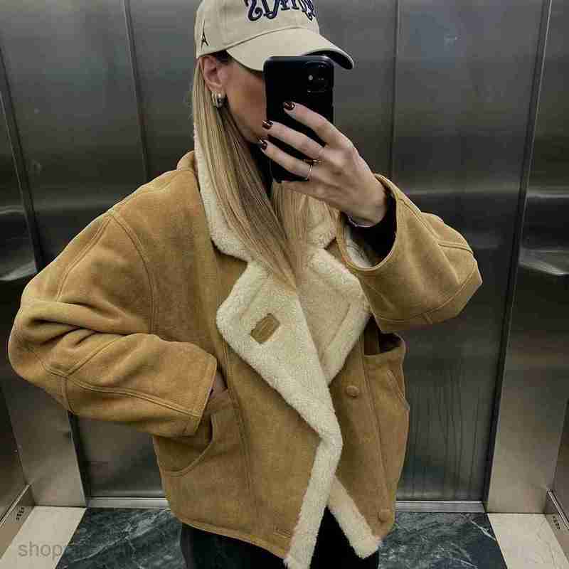 Women Jackets Coats Autumn/Winter New Women's Fashion Loose and Warm Lamb Wool Coat D79245
